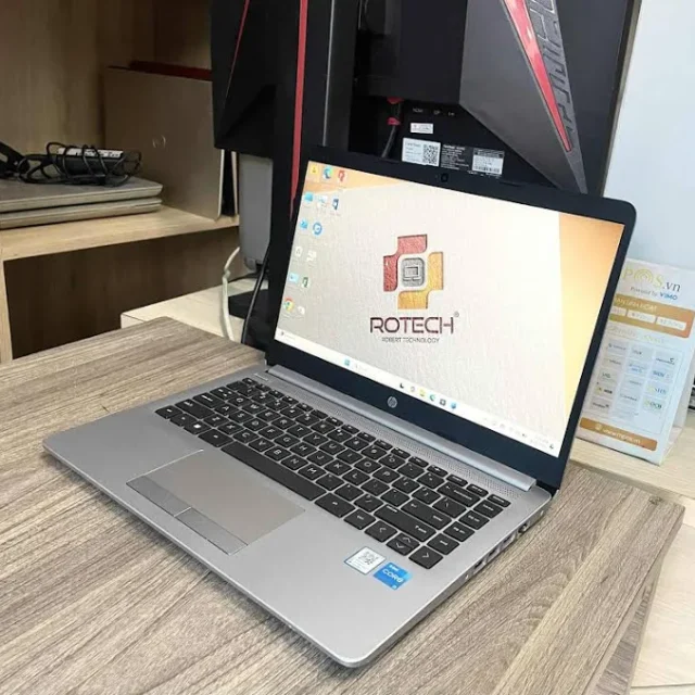 Laptop Văn Phòng HP 250 G9 i3-1215U/8GB/256GB SSD/15.6FHD/Dos/Silver